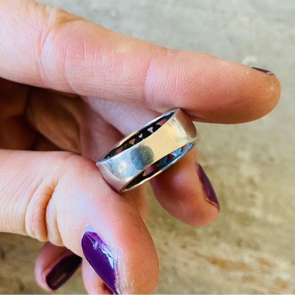 ♥️ Artisan ♥️ Vintage Sterling Silver Floral Ring - Picture 7 of 13